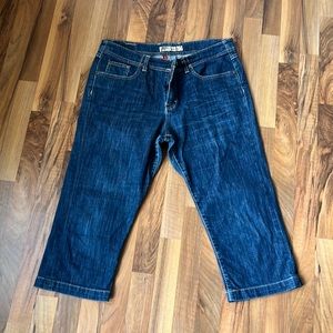 BKE Britni Jean Capris Size 32